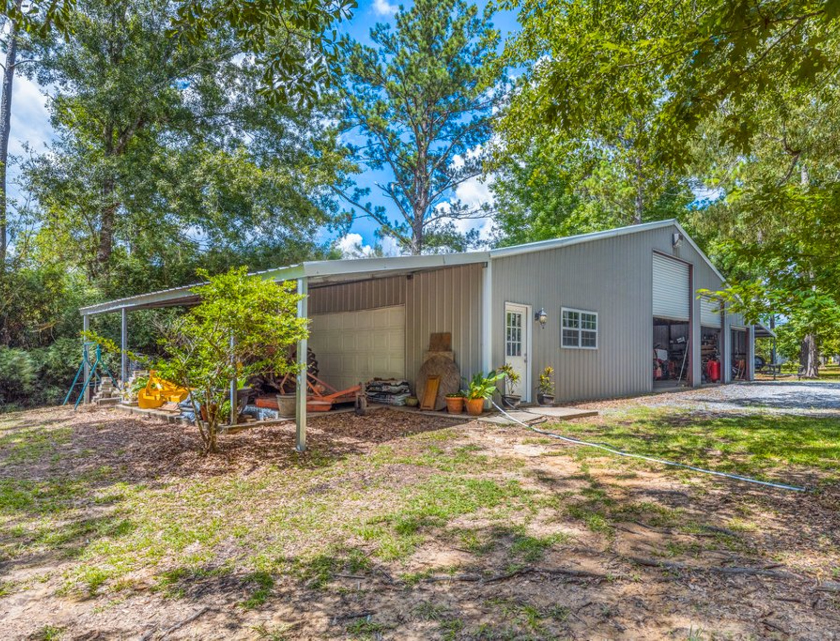 2538 Sutherland Rd.